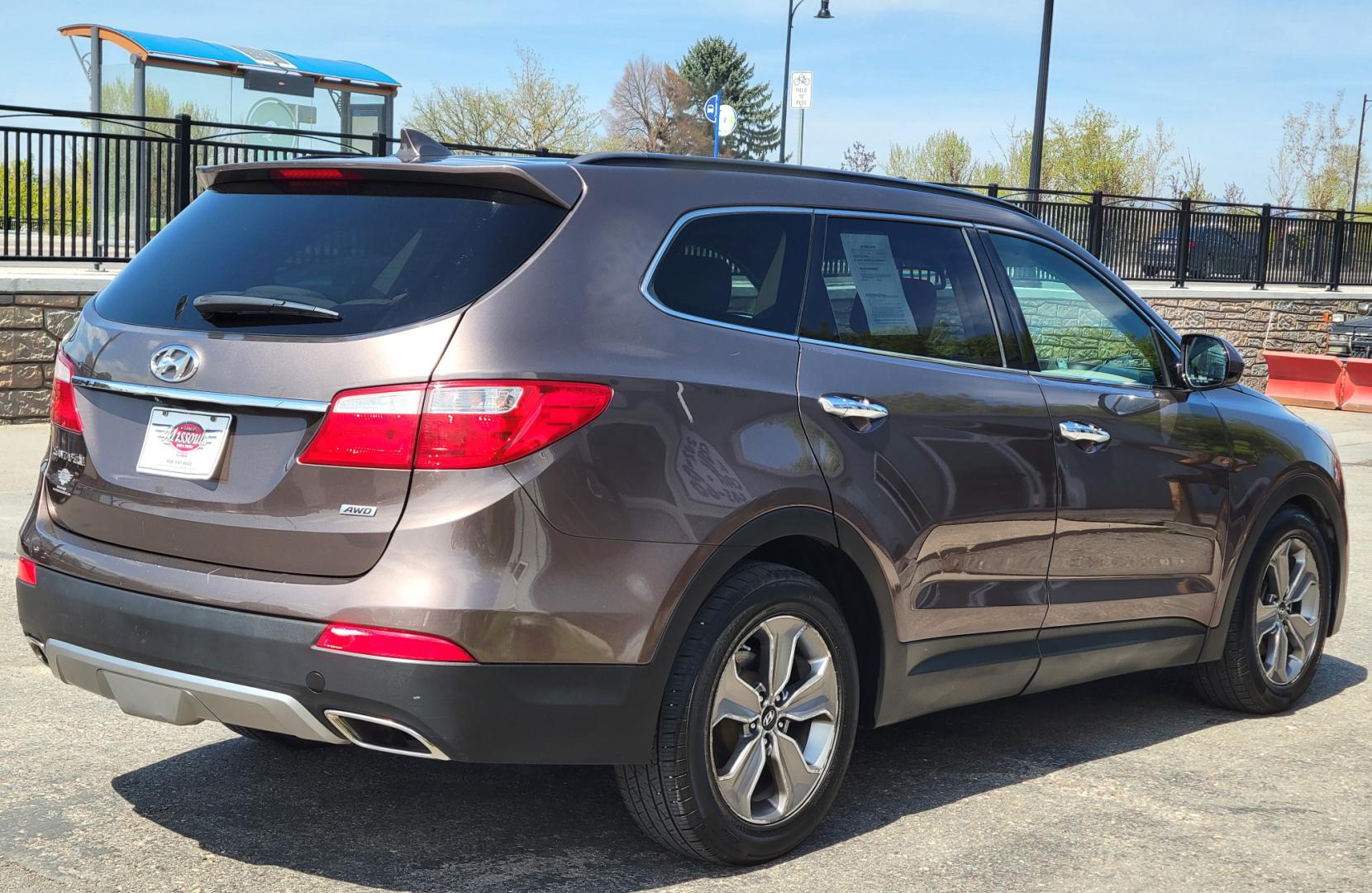 2015 Brown /Tan Hyundai Santa Fe GLS (KM8SMDHF7FU) with an 3.3L V6 engine, 6 Speed Auto transmission, located at 450 N Russell, Missoula, MT, 59801, (406) 543-6600, 46.874496, -114.017433 - Photo#3
